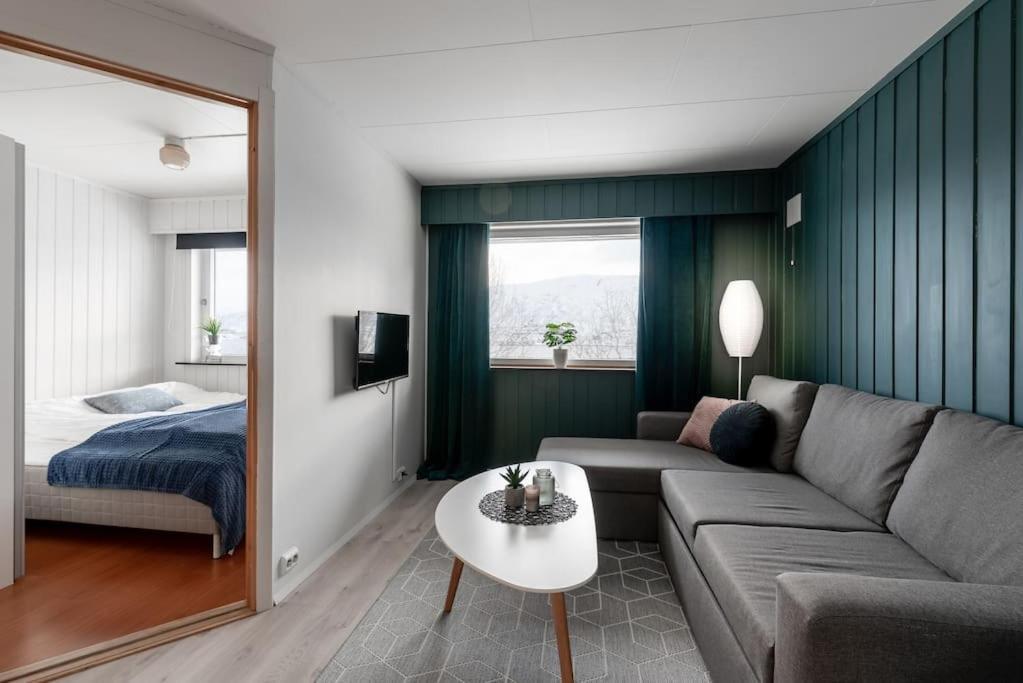 Modern Apartment In The Center Of The Island Тромсьо Екстериор снимка